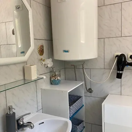 Fijan Apartment Pag Town